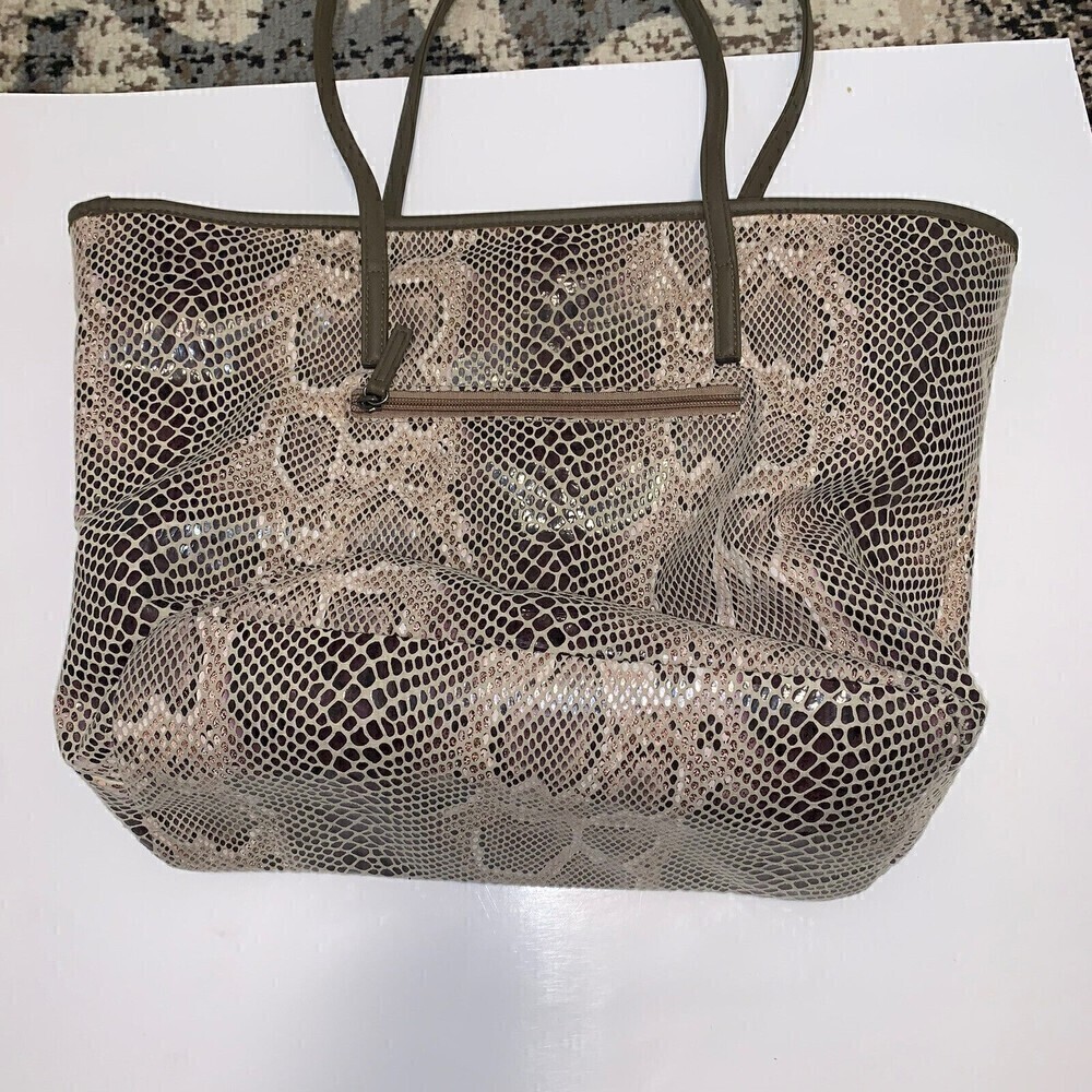 SONDRO Roberts Snakeskin Embossed Leather Purse - Picture 6 of 7